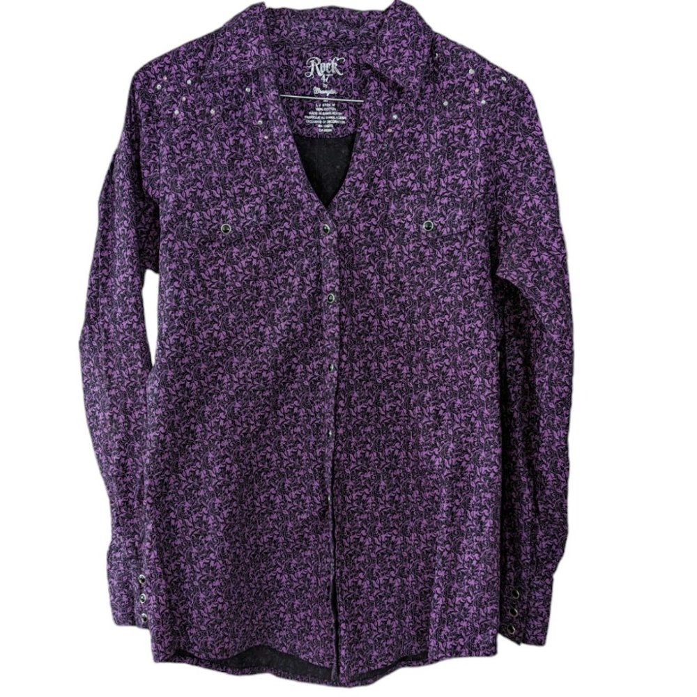Women's NWOT Rock 47 by Wrangler snap front western shirt, purple/black, size M